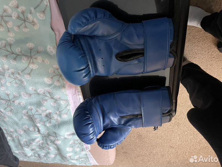 Боксерские перчатки Green hill