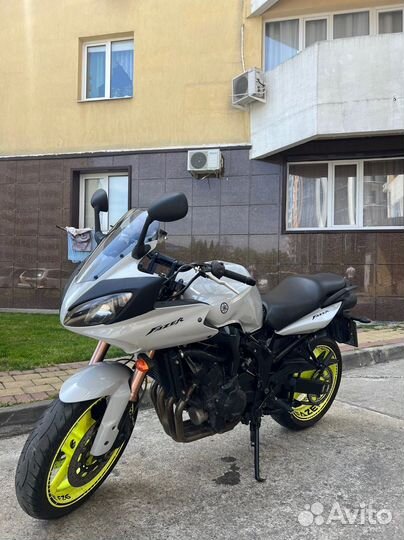 Yamaha FZ-6S2