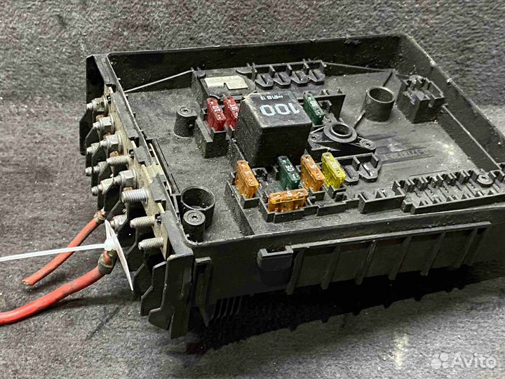 Блок предохранителей skoda octavia (1Z 2005-2013)