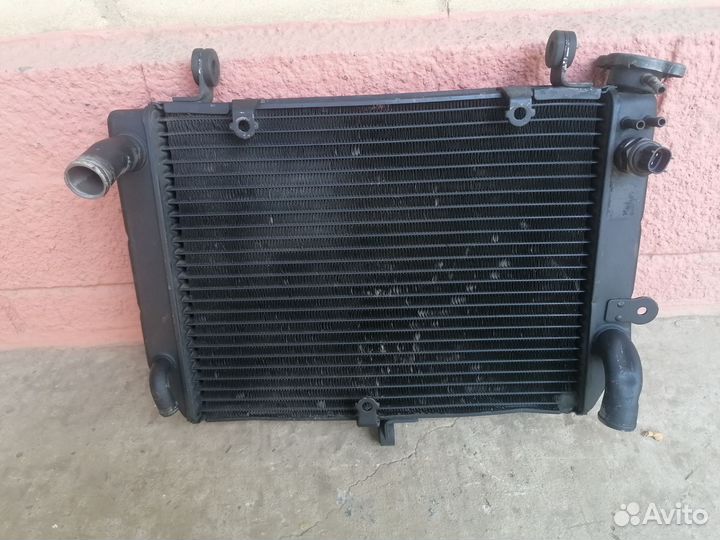 Радиатор yamaha r6 99 02