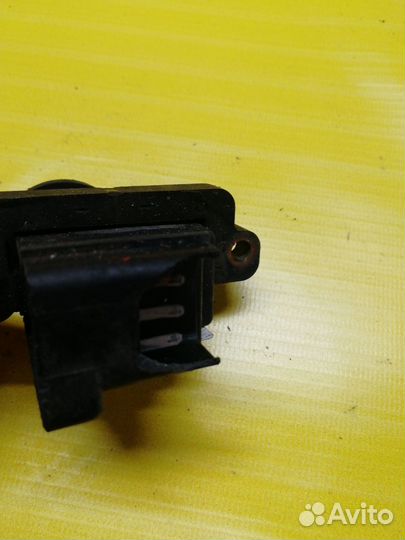 Катушка зажигания Nissan Cefiro A32