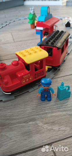 Lego duplo поезд с ж.дорогой(три набора)
