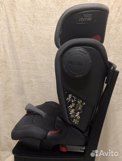 Детское автокресло Britax Romer Kidfix III M
