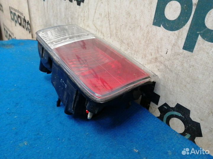 Птф заднего бампера левая 81681-60090 Lexus GX460