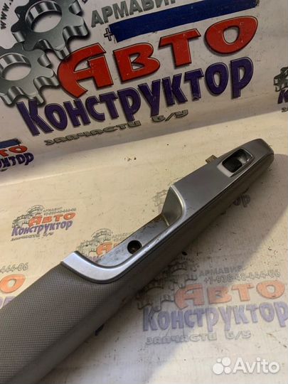 Кнопка стеклоподъемника Mitsubishi Outlander 4G69