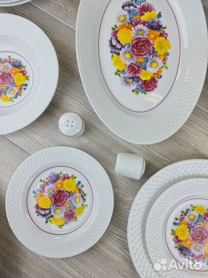 Набор посуды на 6 пресон Paradise 28 стиле Royal