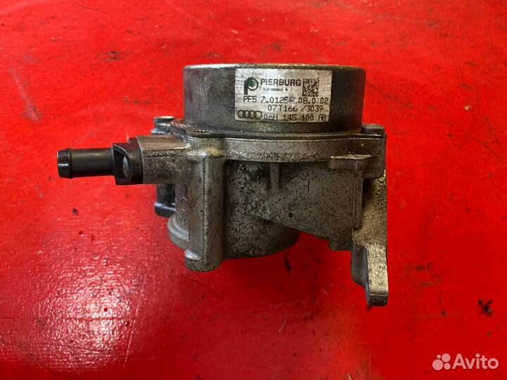 Насос вакуумный Volkswagen Passat BZB 1.8 TSI