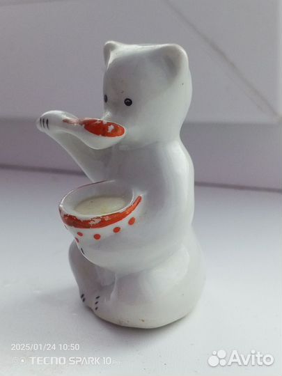 Фарфоровая статуэтка мишка