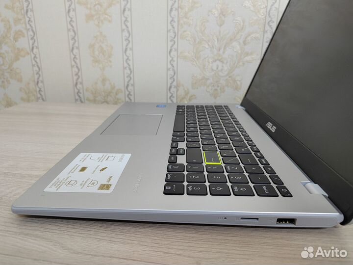 Ультрабук Asus 14