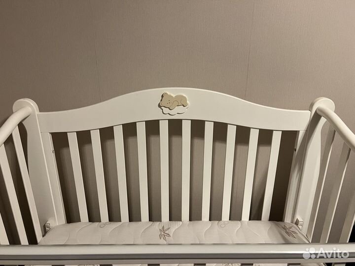 Детская кровать Красная Звезда Юлиана с маятником