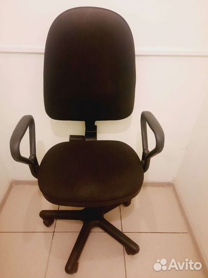 Компьютерное кресло