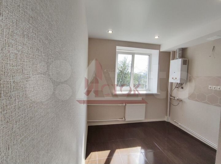 2-к. квартира, 43 м², 3/5 эт.