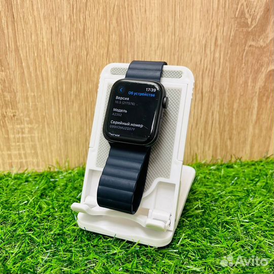 Смарт-часы Apple Watch SE A2352, 44мм