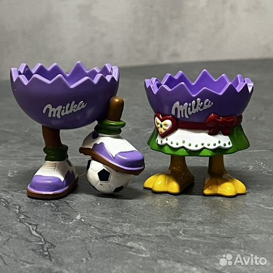 Детская игрушка - подставка для яйца