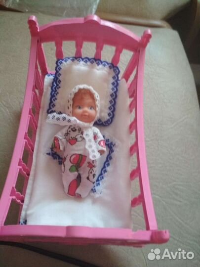 Куколки с кроваткой,коляской и бельем