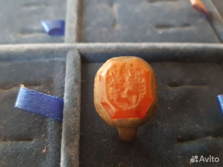 Старинный перстень