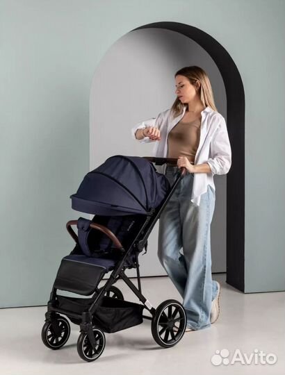 Прогулочная коляска Tomix Kelly