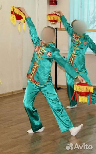 Китайский народный костюм с драконом