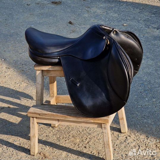 Конкурное седло