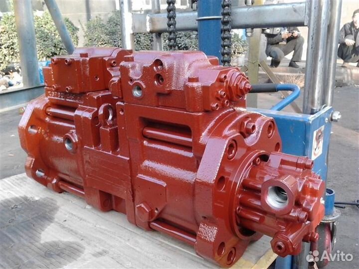 Гидравлический насос Hyundai R200NLC-3 11EK-15010