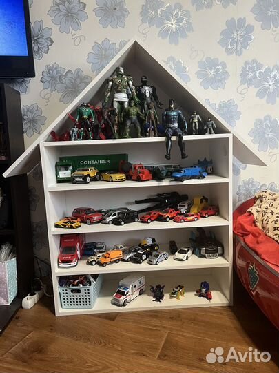 Стеллаж для игрушек + стол
