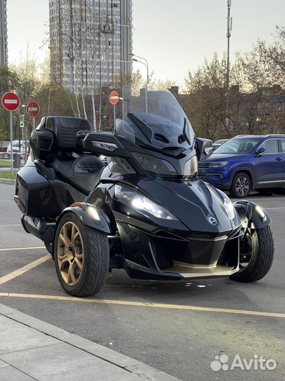 BRP Spyder RT LTD 10th Anniversary