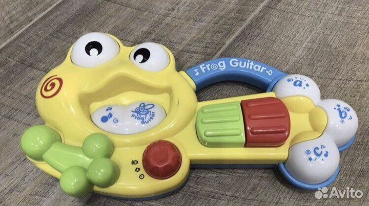 Музыкальная гитара