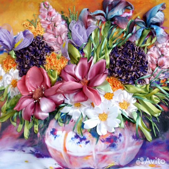 Картина, вышитая лентами