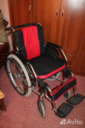 Инвалидное кресло-коляска