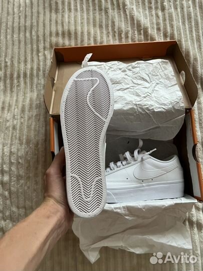 Nike Blazer Low White Platform