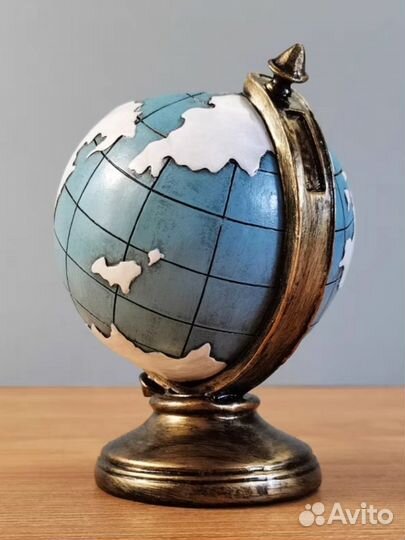 Подставка под канцелярские товары (глобус )