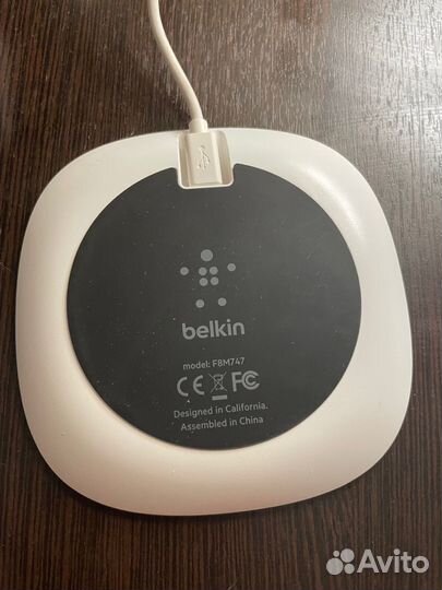 Беспроводная зарядка belkin