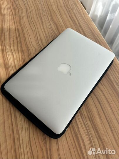Apple MacBook air 11
