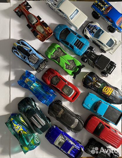 Hot wheels машинки