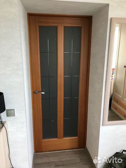 Две дверь 70 и 80см с коробкой петли ручка