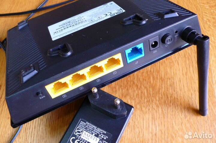 Роутер asus RT N10E (WI-FI )