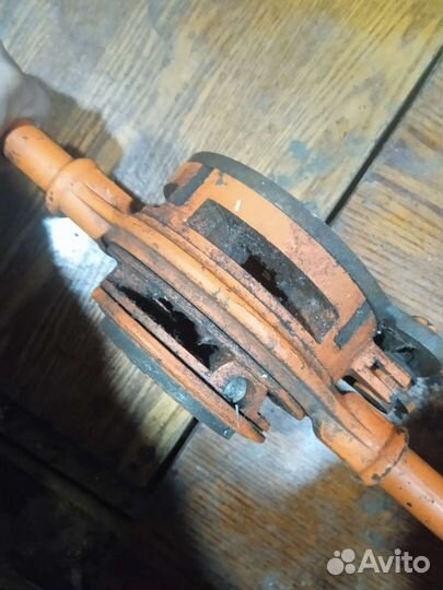 Плашка трубная