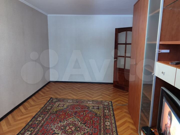 2-к. квартира, 50 м², 1/5 эт.