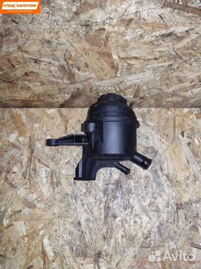 Бачок гидроусилителя Mercedes-Benz C-Класс W203