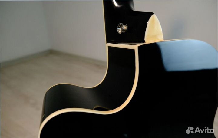 Акустическая гитара Elitaro