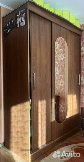 Шкаф купе с зеркалом