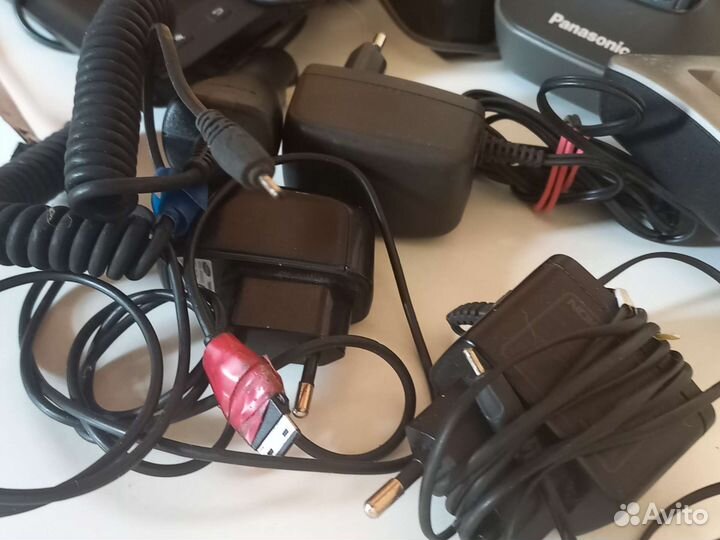 Планшет, телефон и др. Цена за всё