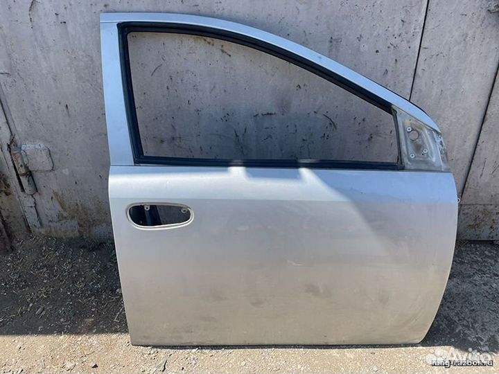 Дверь передняя правая FAW Vita 2007