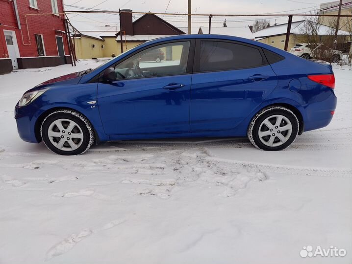 Hyundai Solaris 1.6 AT, 2011, 189 000 км