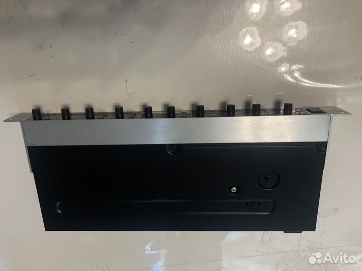 CX2310 behringer Контроллер акустических систем