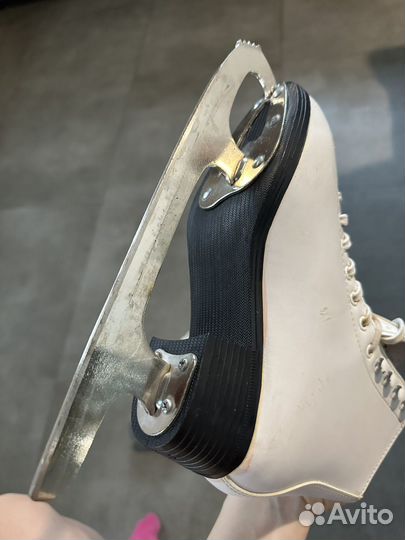 Коньки фигурные 36 размер