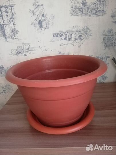Горшок для цветов бу