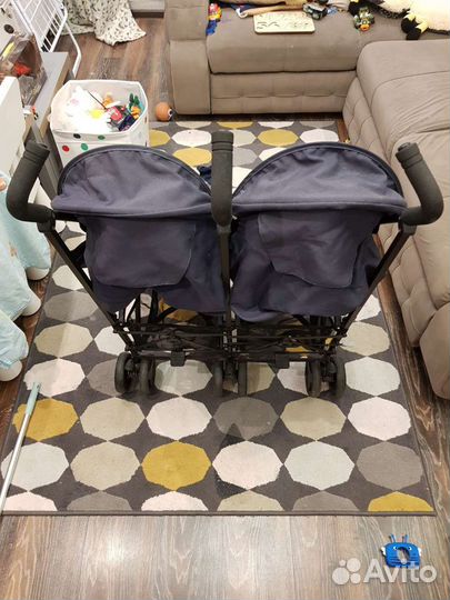 Прогулочная коляска для двойни Twin Swft (цвет Mar