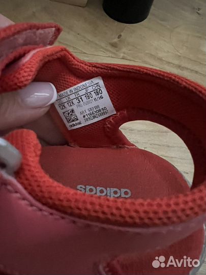 Сандалии Adidas 31