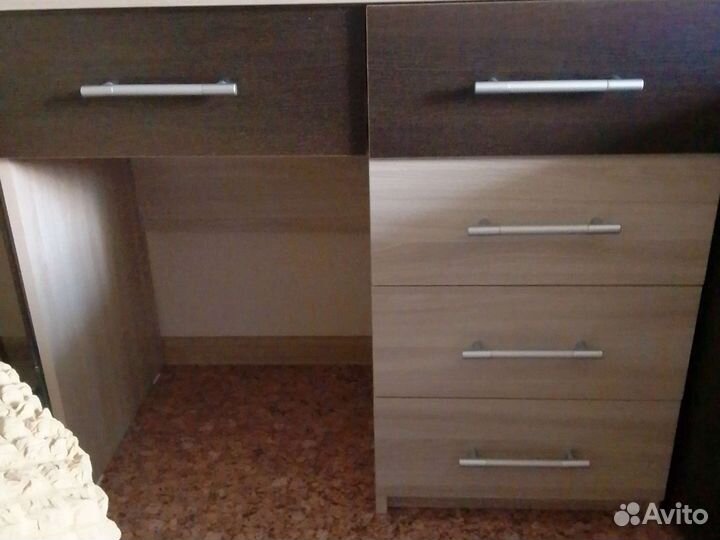 Стол письменный 5 ящиков